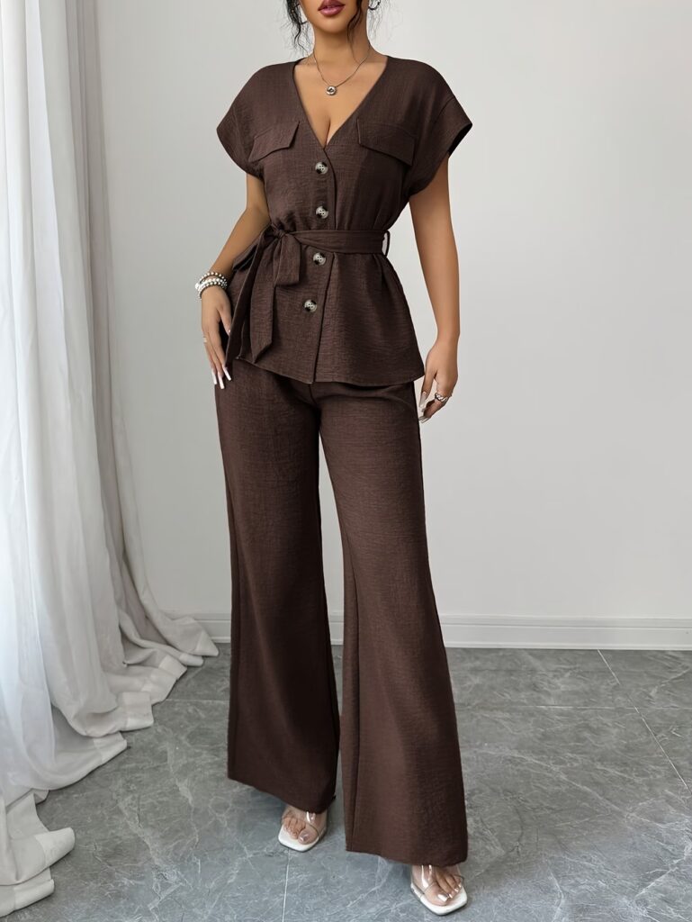Completo casual 2 pezzi, camicia a maniche corte con risvolto e pantaloni larghi